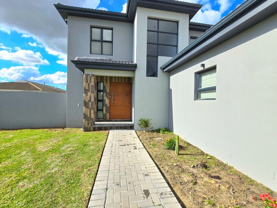 3 Bedroom Property for Sale in Rouxville Western Cape